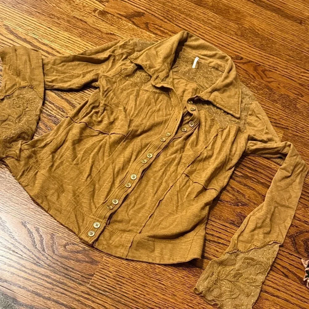 Free  People Women's Brown Rosebud Cuff Button Down